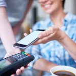 Как платить телефоном как картой с Apple Pay и Google Pay